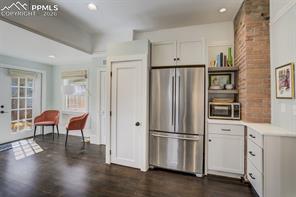 321 E Willamette Avenue