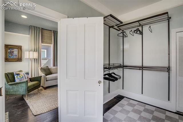 321 E Willamette Avenue