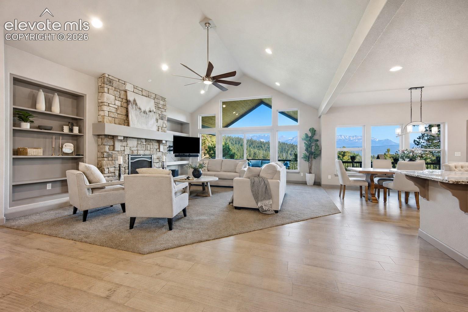 955 Locklin Way