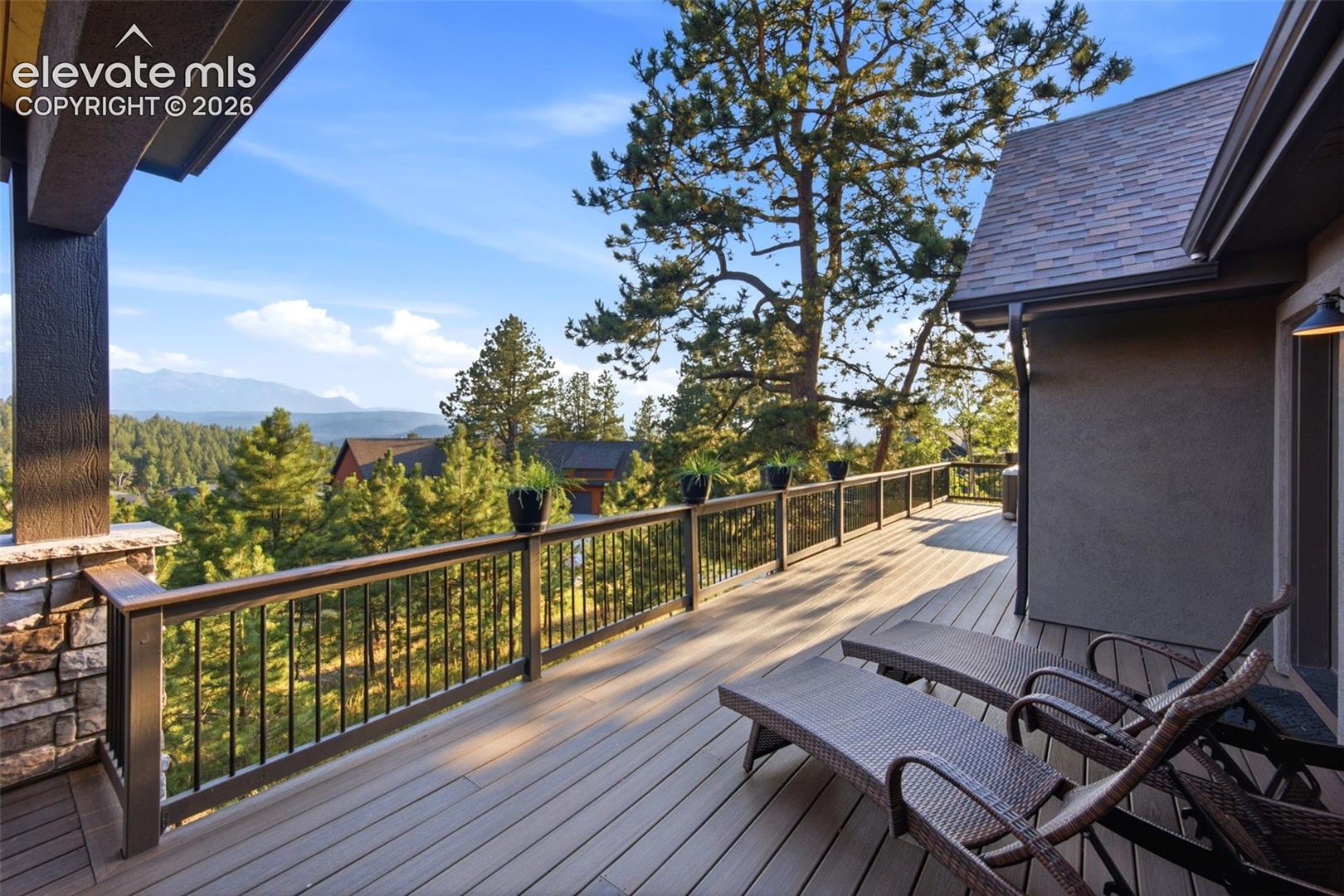 955 Locklin Way