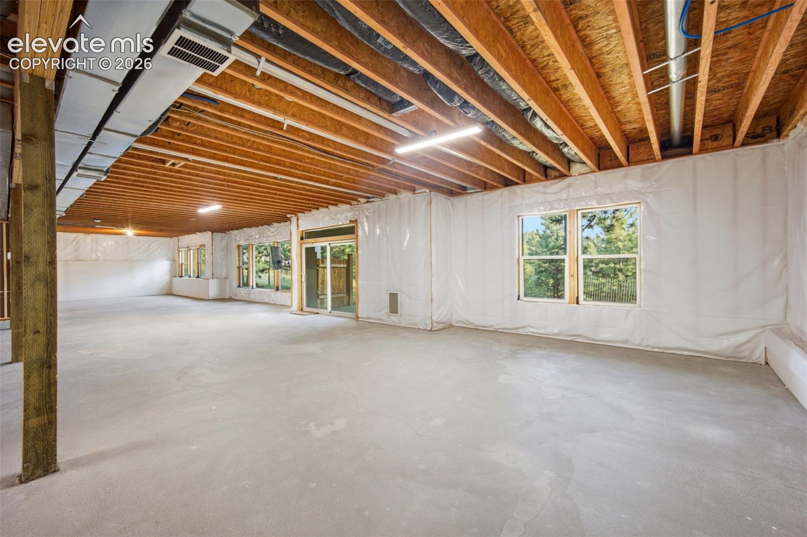 955 Locklin Way