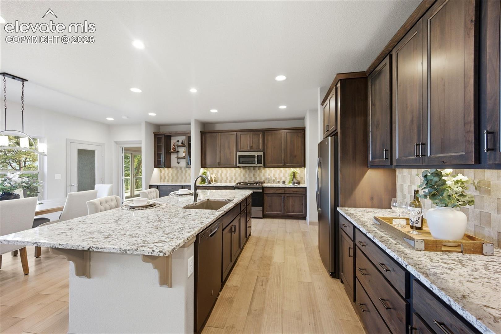 955 Locklin Way