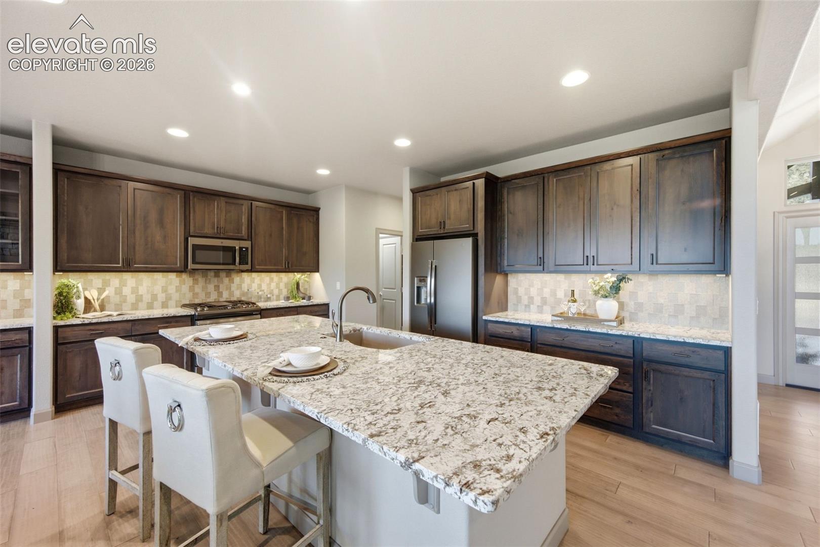 955 Locklin Way