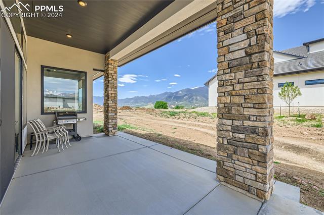 2604 Cathedral Sky View