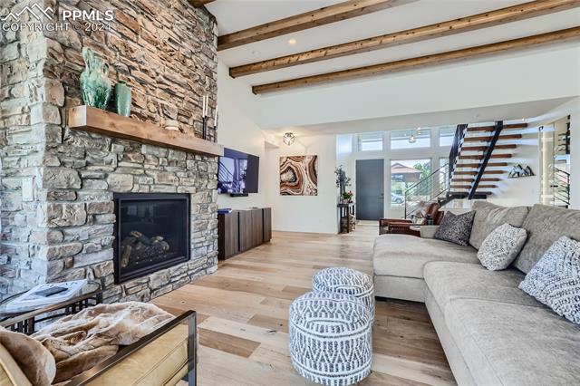 2604 Cathedral Sky View