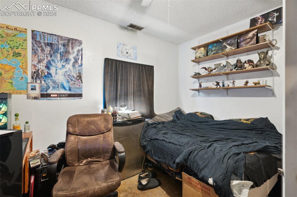 404 N Walnut Street