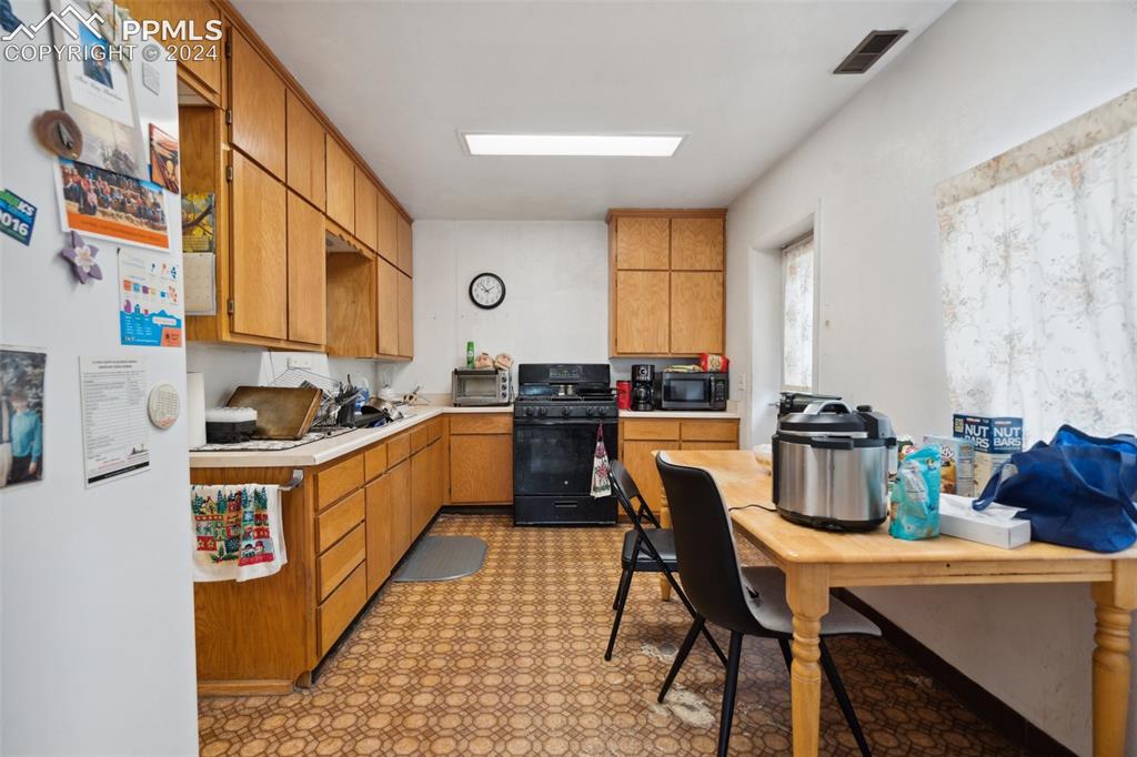 404 N Walnut Street