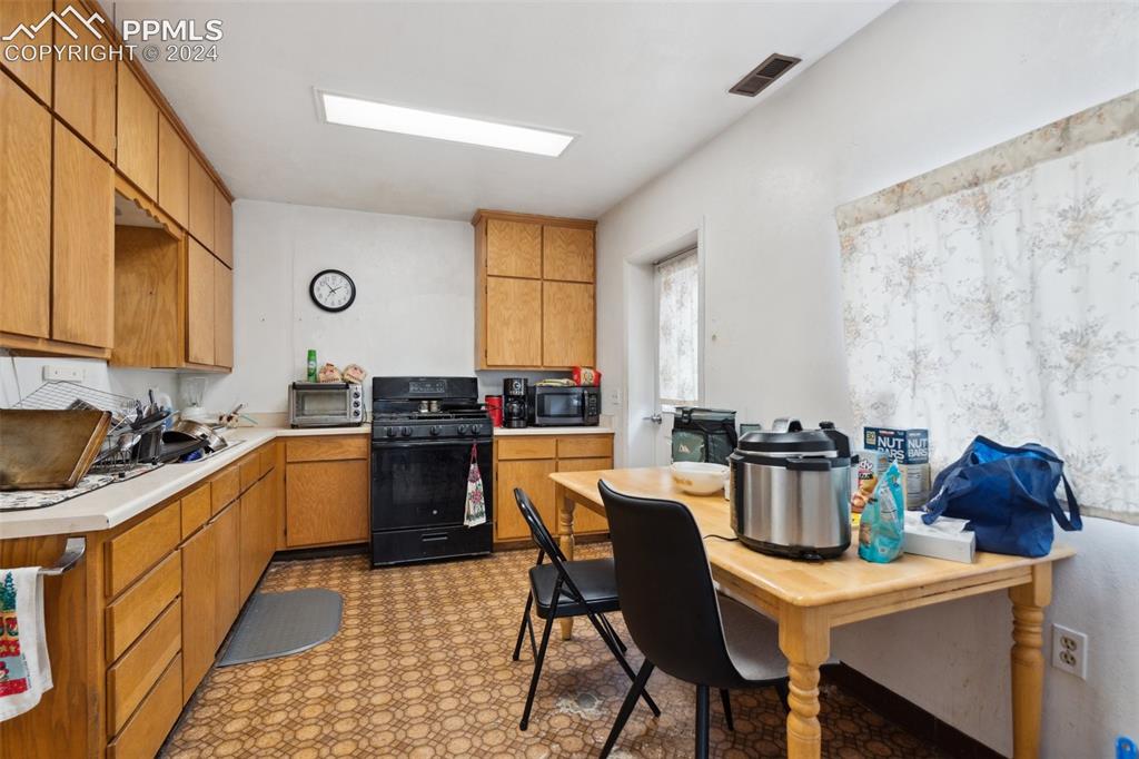 404 N Walnut Street