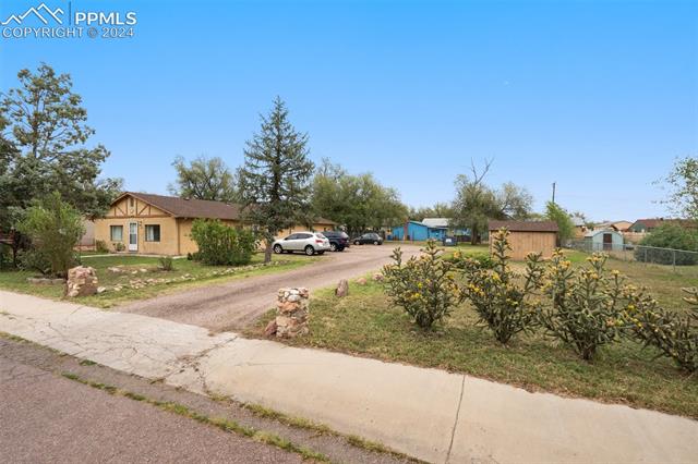 404 N Walnut Street