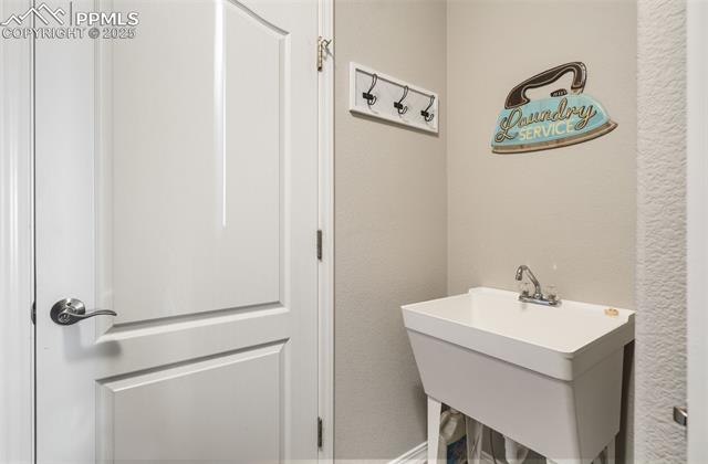 11134 Lobo Peak Drive