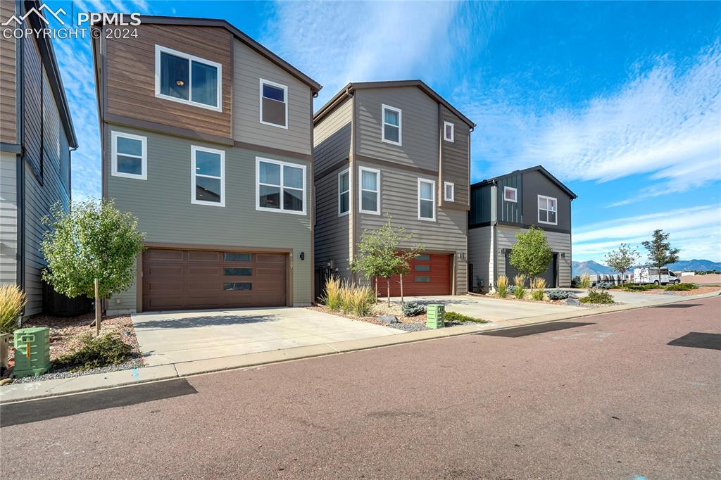 4127 Parkwood Trail