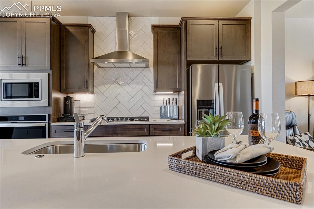 4127 Parkwood Trail