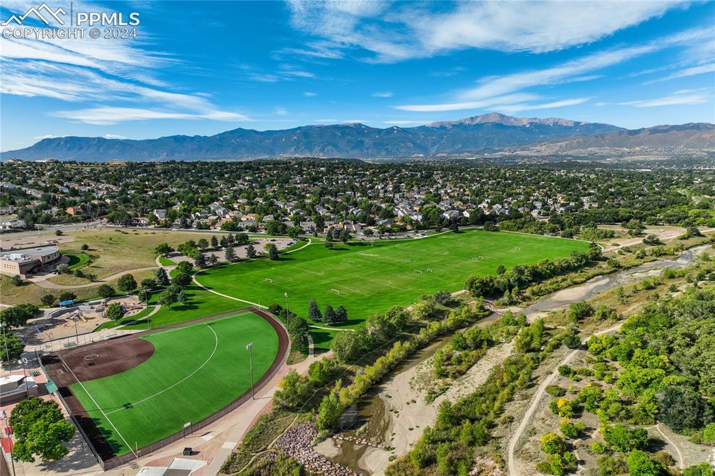 4127 Parkwood Trail