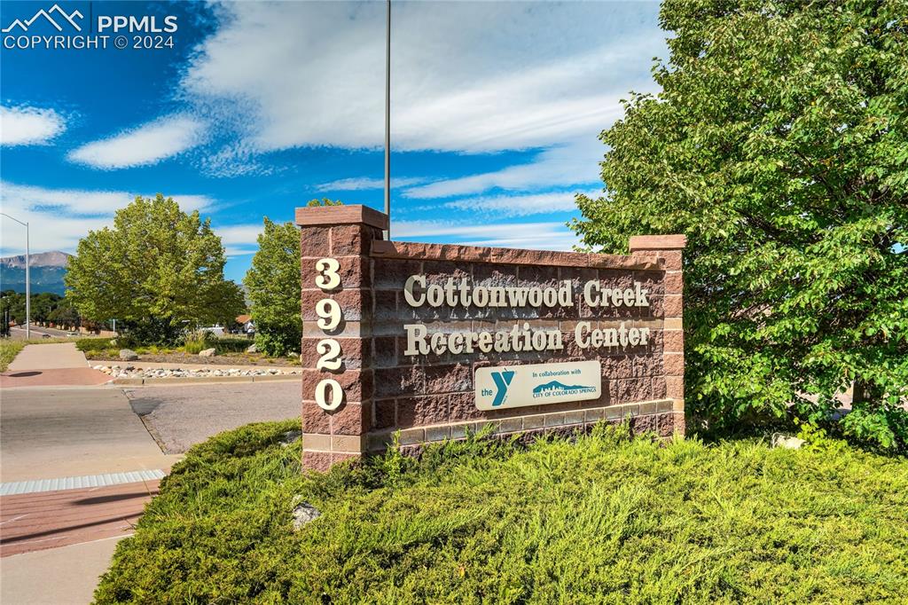 4127 Parkwood Trail