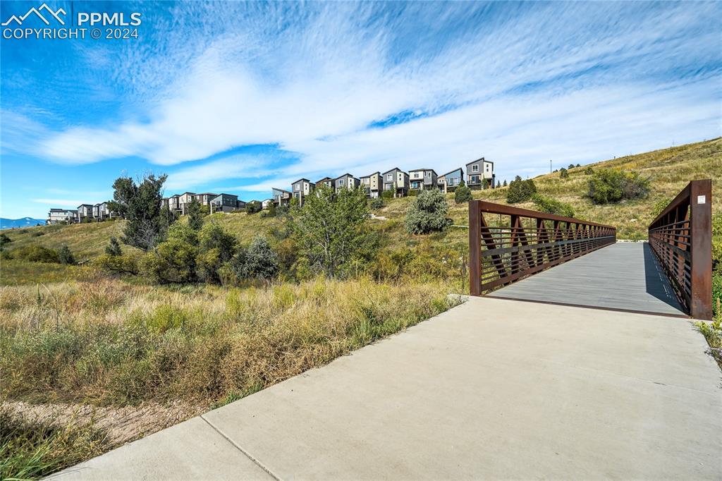 4127 Parkwood Trail