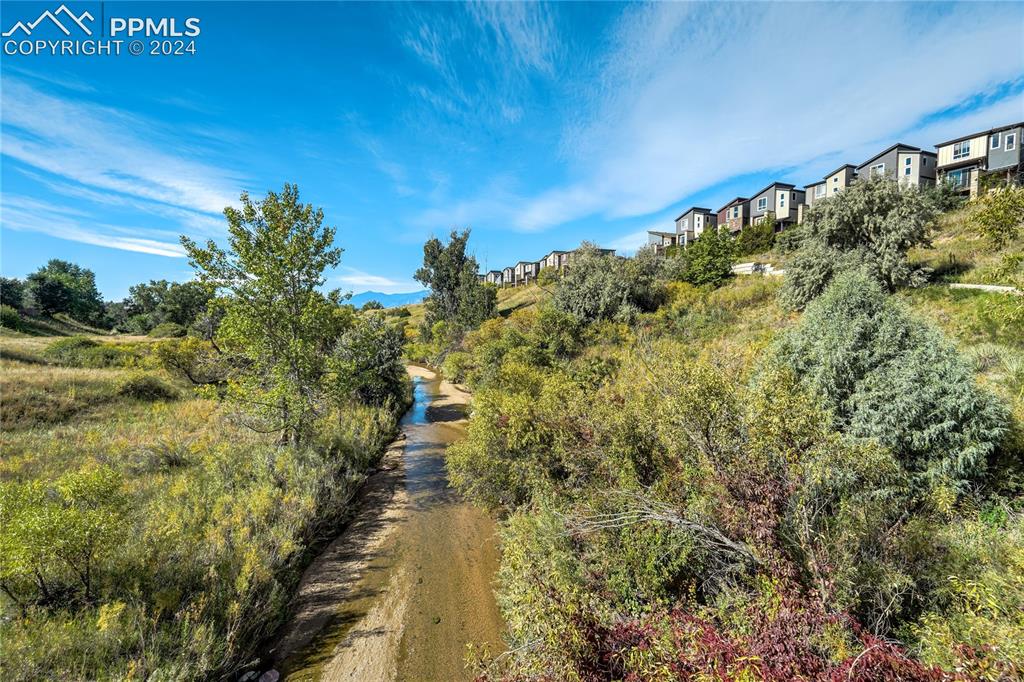 4127 Parkwood Trail
