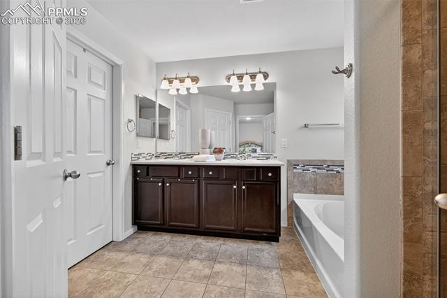 8253 Hardwood Circle