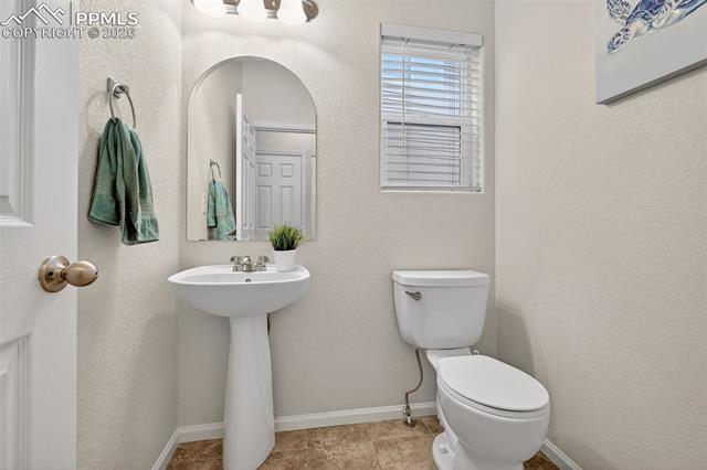 8253 Hardwood Circle