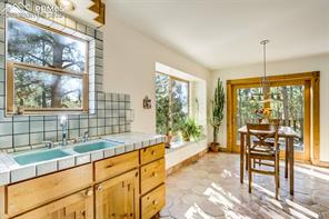 12225 Glenridge Lane