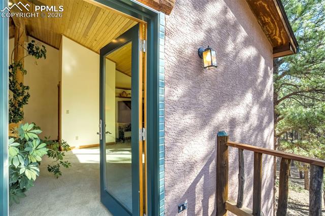 12225 Glenridge Lane