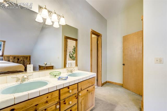 12225 Glenridge Lane