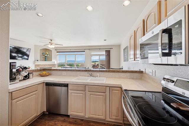 8432 Artesian Springs Point