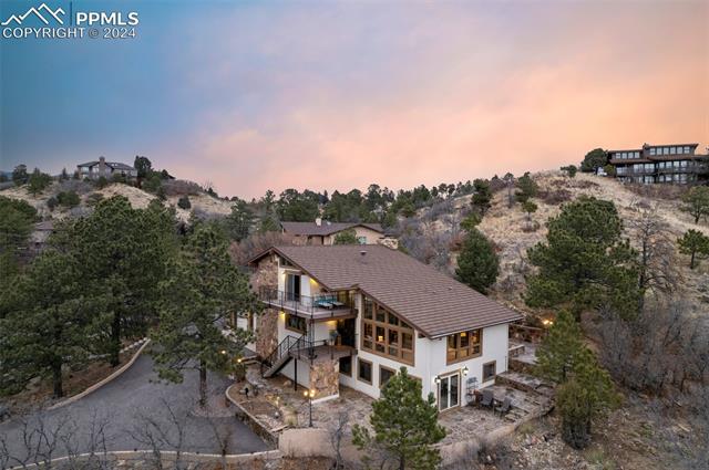 7007 Oak Hills Court