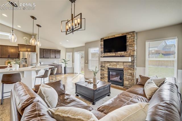 9944 Devoncove Drive