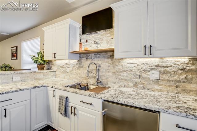 9944 Devoncove Drive