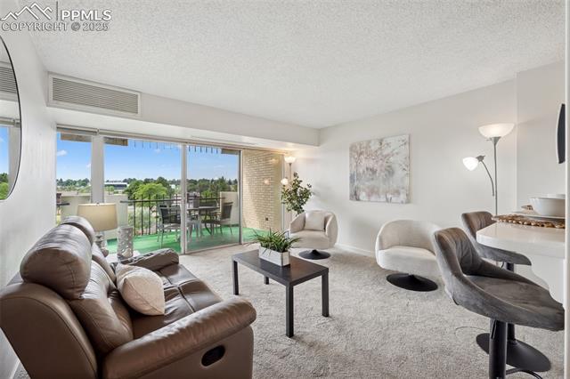 411 Lakewood Circle C403