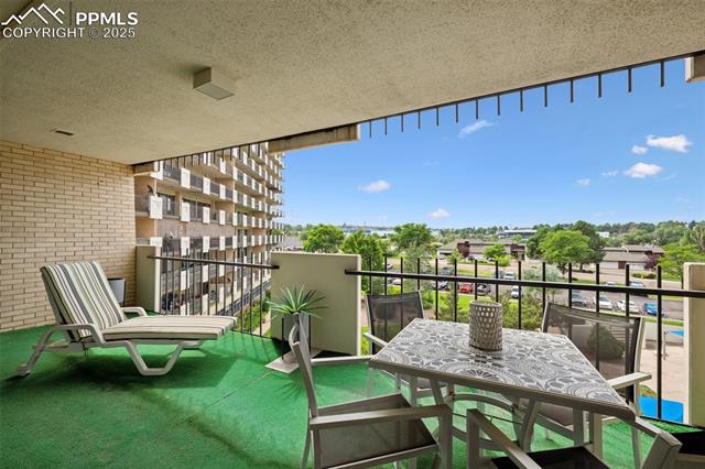 411 Lakewood Circle C403