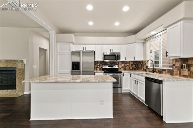 5649 Pioneer Mesa Drive