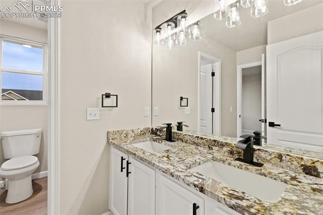 5649 Pioneer Mesa Drive