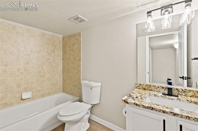 5649 Pioneer Mesa Drive