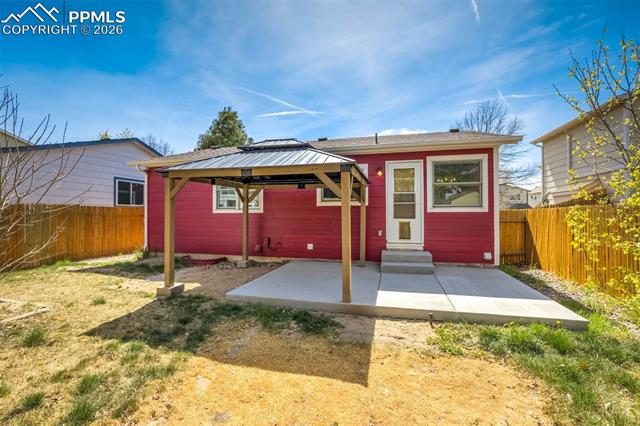 5855 Grapevine Drive