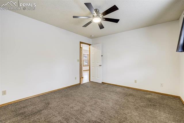 5855 Grapevine Drive