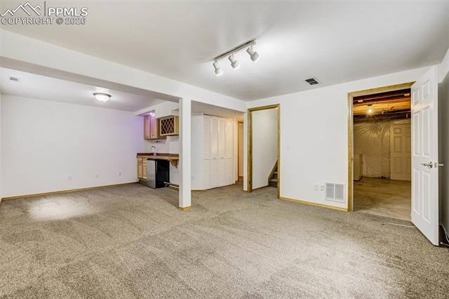 5855 Grapevine Drive