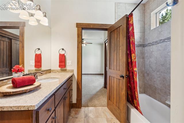 15664 Pole Pine Point