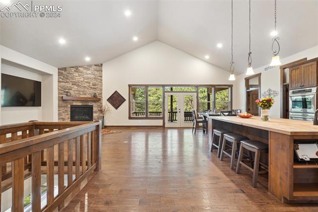 15664 Pole Pine Point