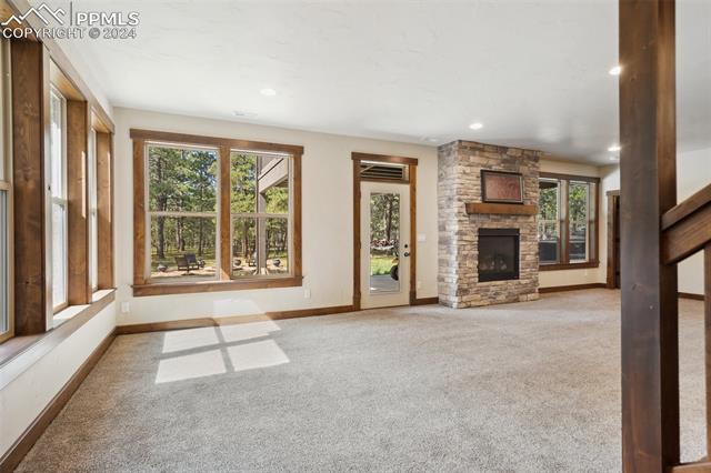 15664 Pole Pine Point