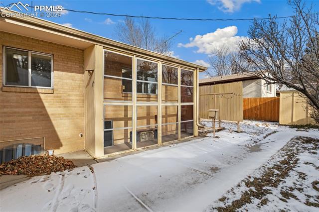 2141 N El Paso Street