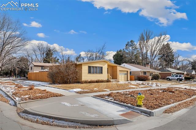 2141 N El Paso Street