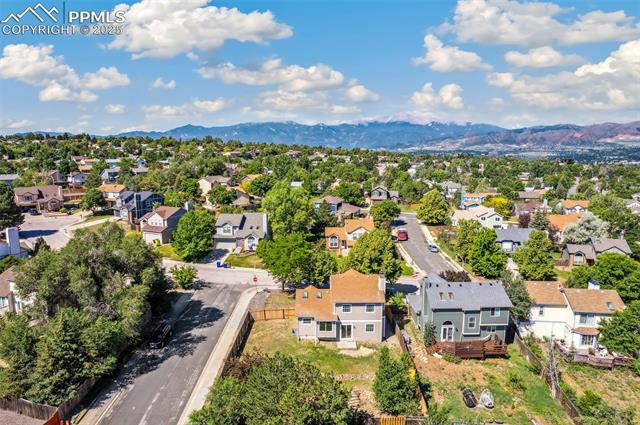 6475 Stonehedge Drive