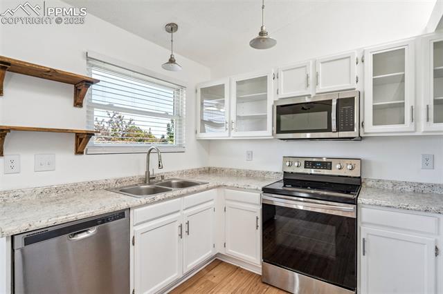 6475 Stonehedge Drive