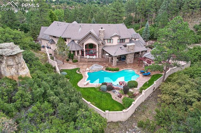 7610 Winding Oaks Drive