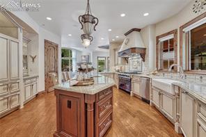 7610 Winding Oaks Drive