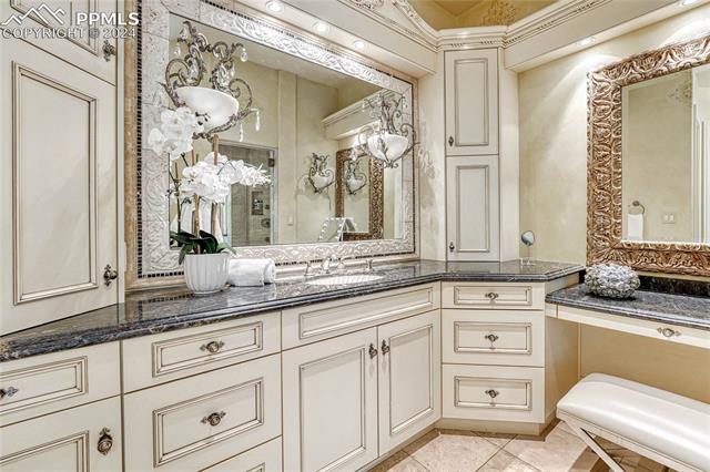 7610 Winding Oaks Drive