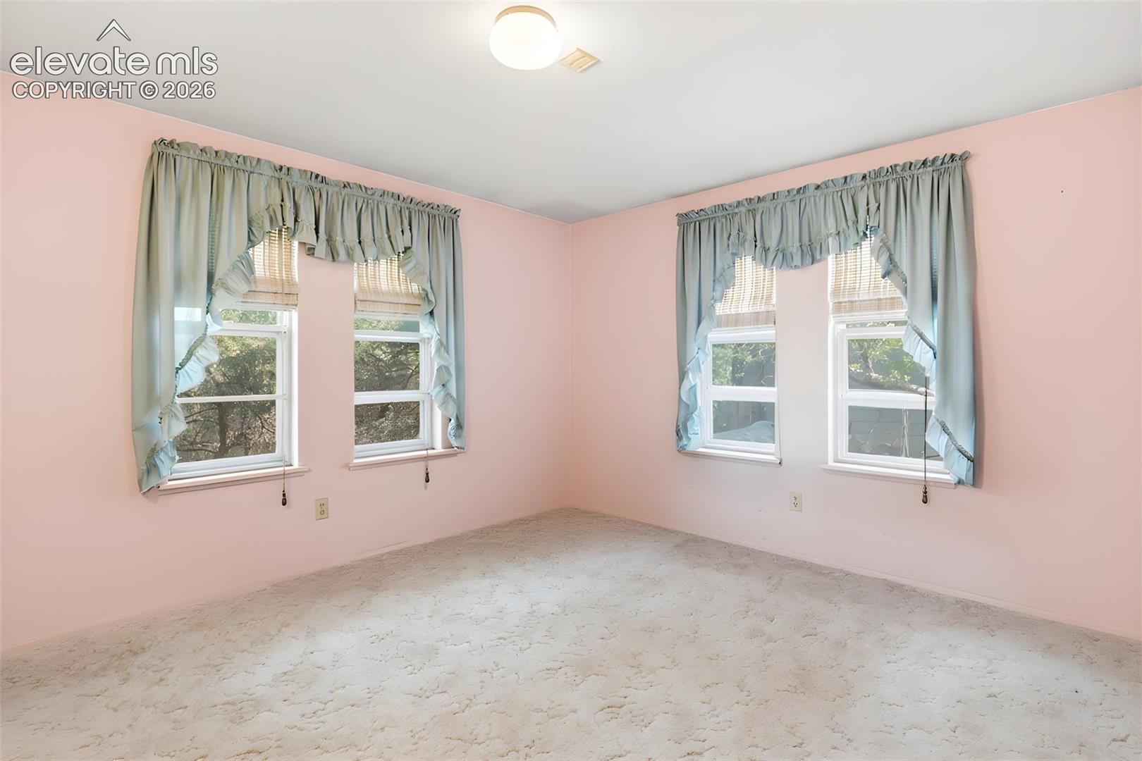 2718 Northridge Drive