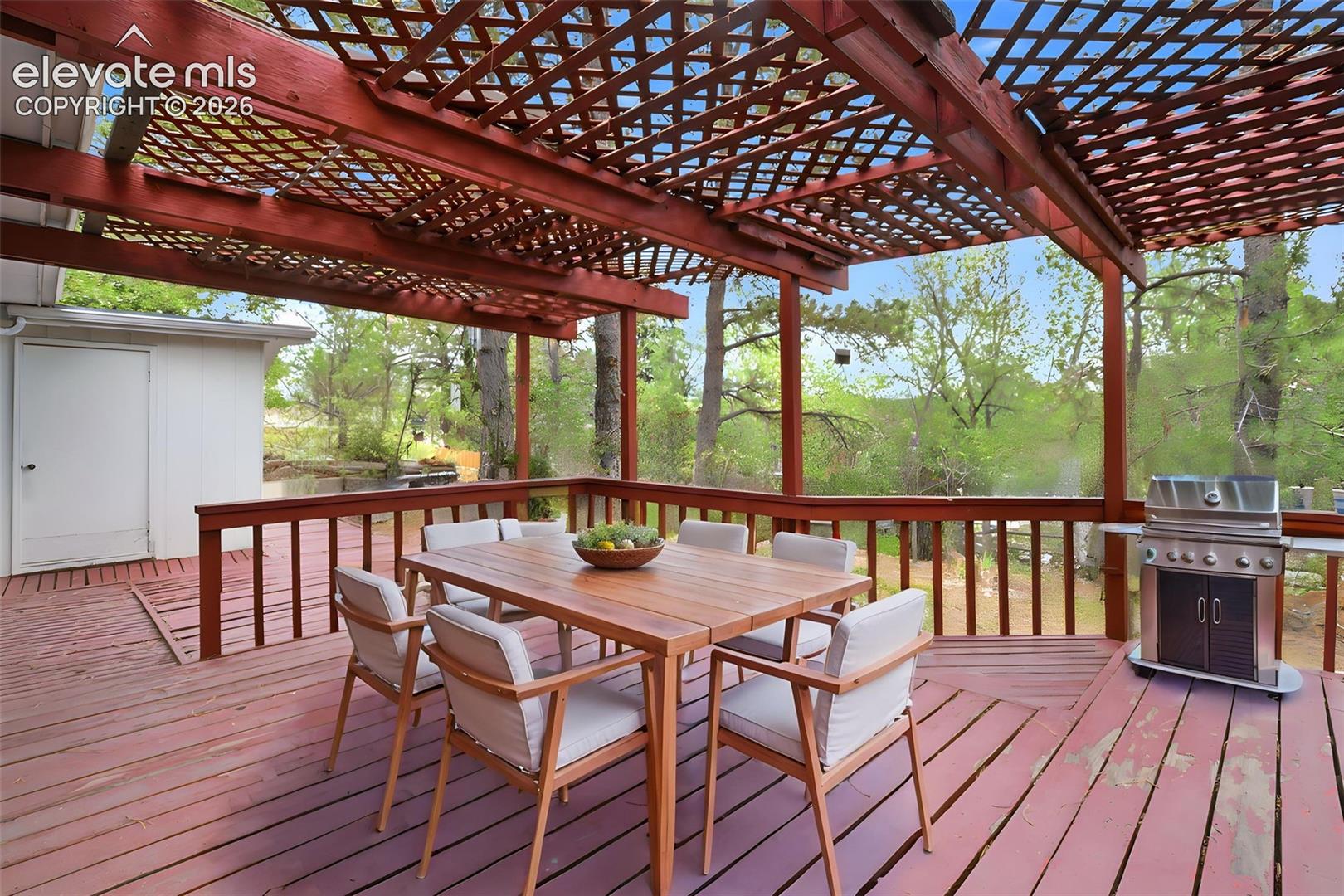 2718 Northridge Drive
