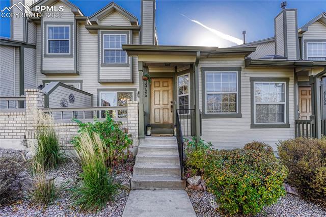 4725 Walking Horse Point